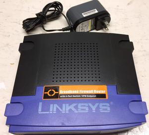 Thumbnail for the Linksys BEFSX41 v2.1 router with No WiFi, 4 100mbps ETH-ports and
                                         0 USB-ports