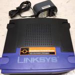 The Linksys BEFSX41 v2.1 router with No WiFi, 4 100mbps ETH-ports and
                                                 0 USB-ports