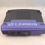 The Linksys BEFSR41 v2 router with No WiFi, 4 100mbps ETH-ports and
                                                 0 USB-ports