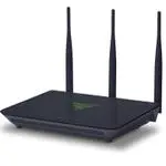 The Luxul XWR-1750 router with Gigabit WiFi, 4 N/A ETH-ports and
                                                 0 USB-ports