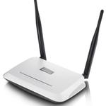 The Netis WF2419 router with 300mbps WiFi, 4 100mbps ETH-ports and
                                                 0 USB-ports