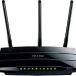 The TP-LINK TD-W8961ND v2.x router with 300mbps WiFi, 4 100mbps ETH-ports and
                                                 0 USB-ports