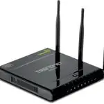 The TRENDnet TEW-692GR V1.0R router with 300mbps WiFi, 4 N/A ETH-ports and
                                                 0 USB-ports