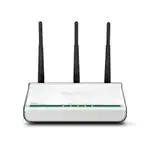 The Tenda W300A router with 300mbps WiFi, 1 N/A ETH-ports and
                                                 0 USB-ports