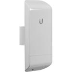 The Ubiquiti Networks NanoStation5 router with 11mbps WiFi, 1 100mbps ETH-ports and
                                                 0 USB-ports